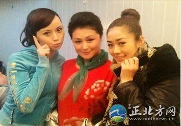 娱乐圈爆料出国,揭秘明星背后的惊人真相！  第1张